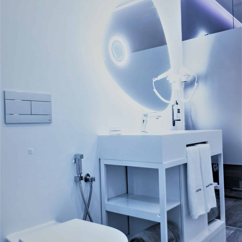 Property for Sale Cape Verde: Stylish Boutique Hotel in the Heart of Santa Maria - bathroom view