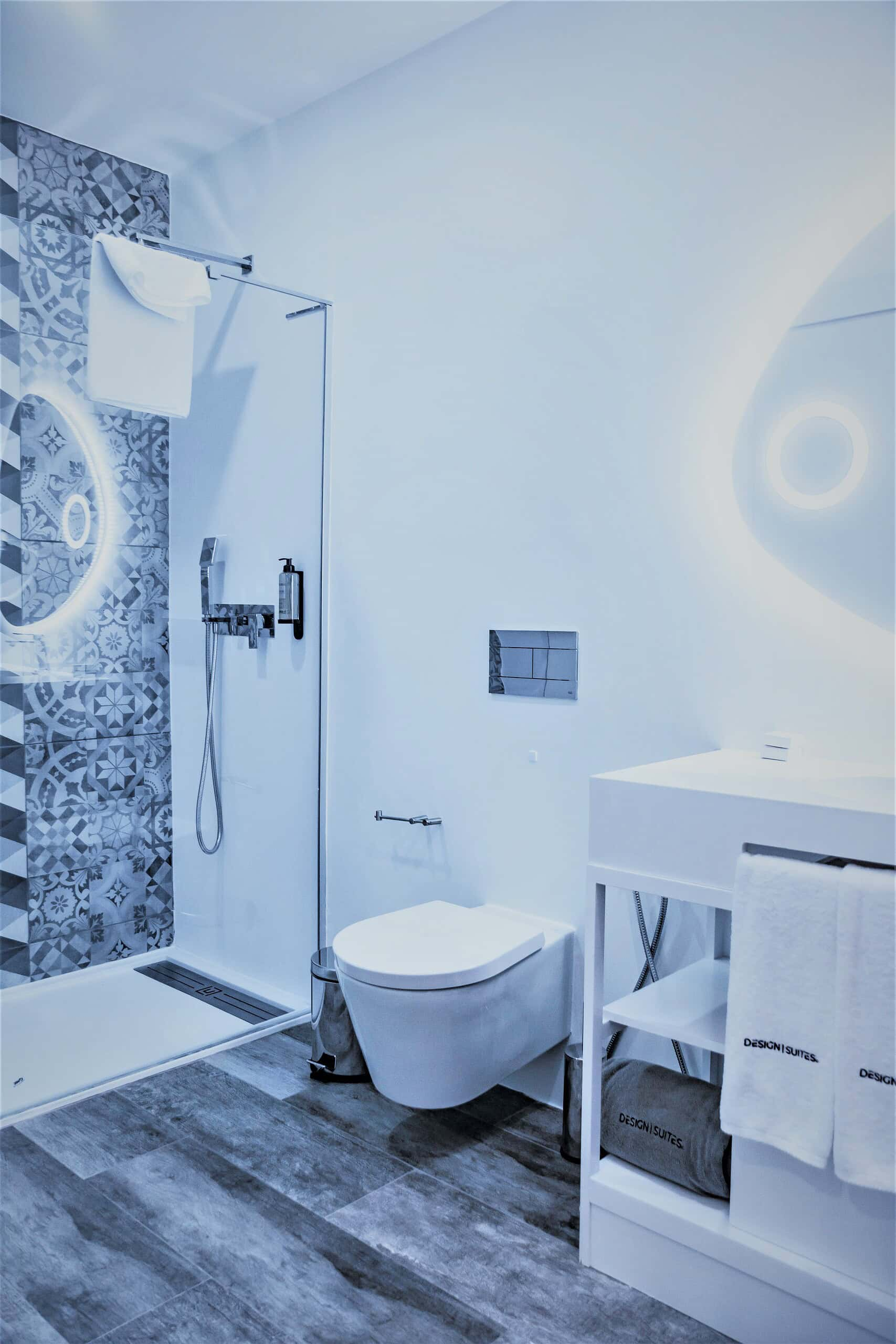Property for Sale Cape Verde: Stylish Boutique Hotel in the Heart of Santa Maria - bathroom view