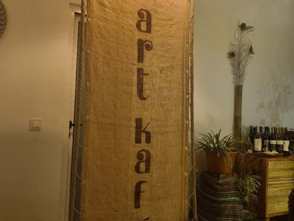 Art Kafé – A Local Favourite Among Places to Eat in Sal, Cape Verde
