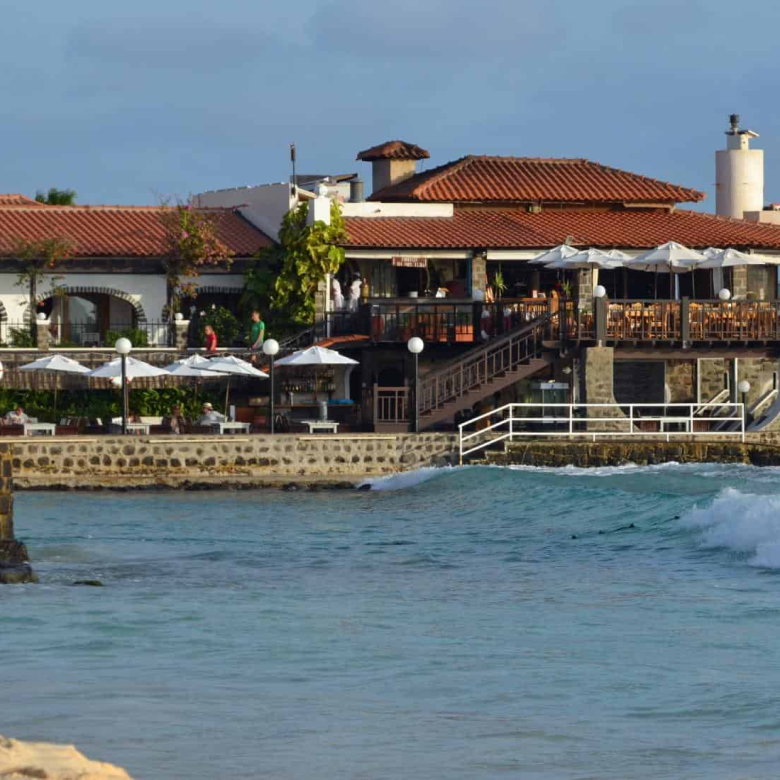 Farolin Restaurante Odjo d’Água – A Must-Visit for Seafood Lovers in Sal